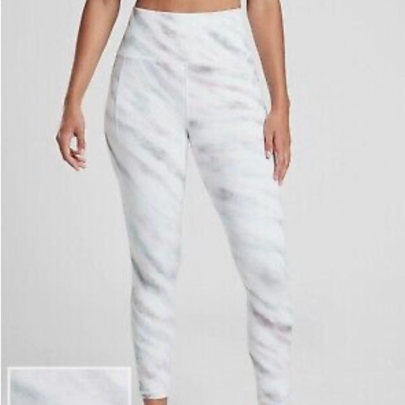 Athleta Salutation Stash Pocket II Printed 7/8 Tight - Picture 6 of 8